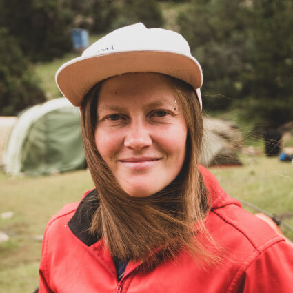 Марина Попова